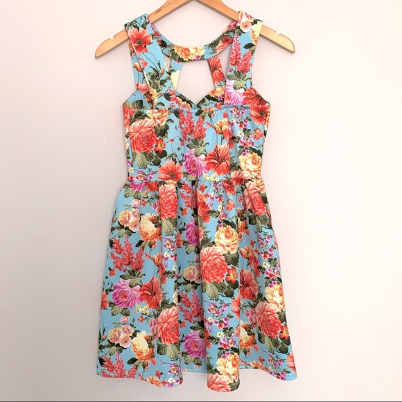 Floral Jewel Sweetheart Cut Out Sleeveless A-line Mini Dress in Aquamarine (S) - Picture 4 of 5